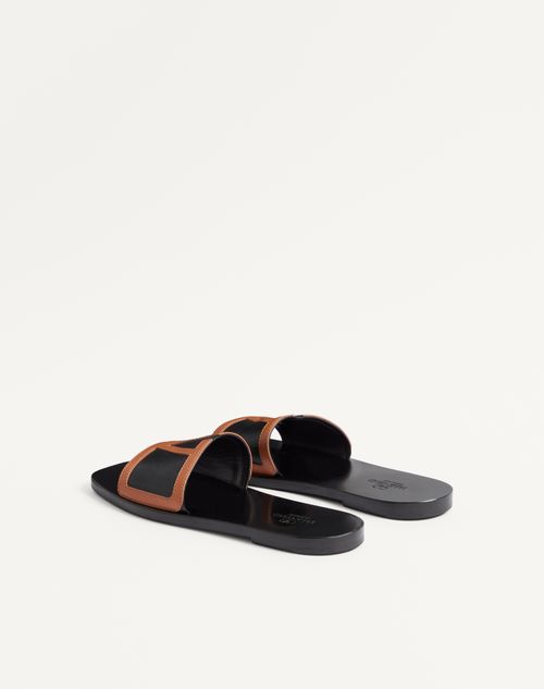 Valentino Garavani - Viva Superstar Slide Sandal In Nappa Leather - Black/roasted Pecan - Man - Sandals