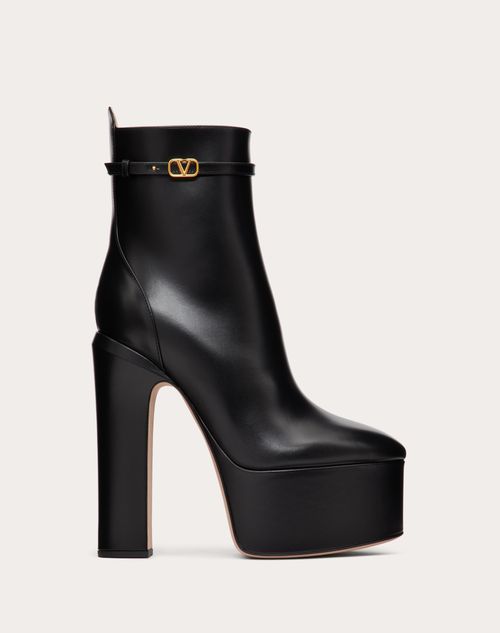 Fitted high-heel platform ankle boots. - Shoes - Women