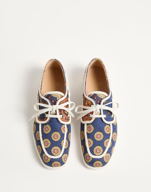  - Multicolor