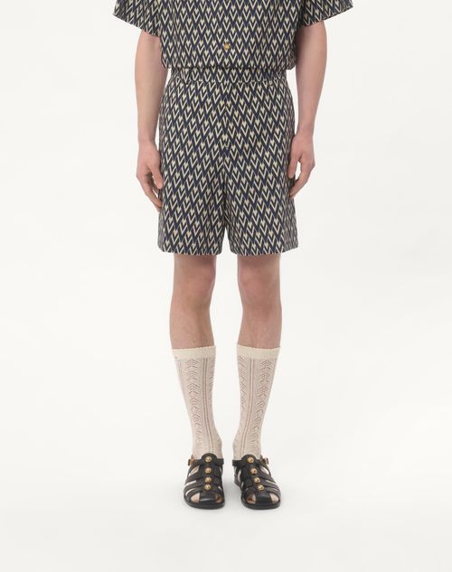 Valentino - Cotton Popeline Bermuda Shorts With Toute La V Print - Navy/cream - Man - Pants And Shorts