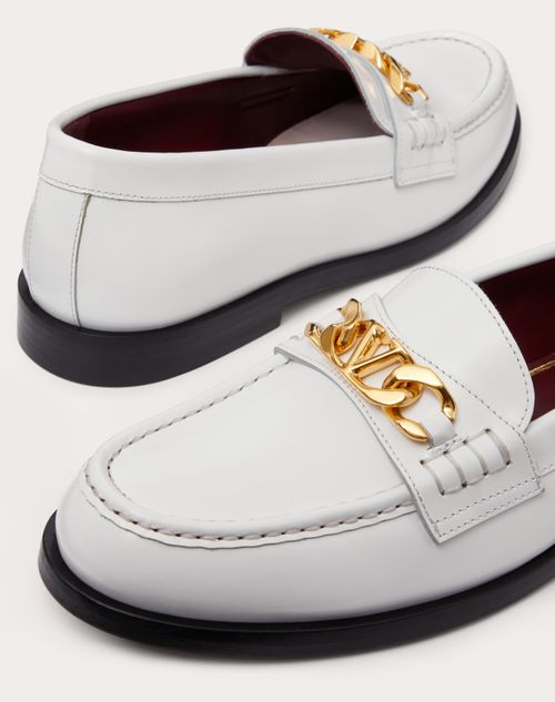 Valentino Garavani - Vlogo Chain Calfskin Loafer - White - Woman - Loafers & Oxford