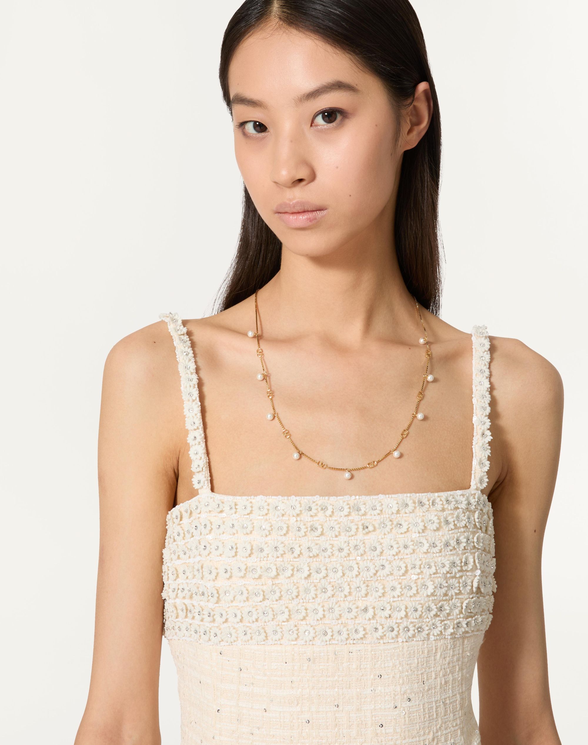 ★スワロフスキーパール【VALENTINO】VLogoSignatureネックレス Vロゴ シグネチャー メタル X スワロフスキー®パール ネックレス