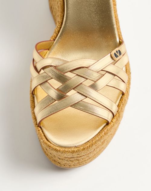 Valentino Garavani - Bribri Wedge Sandal In Laminated Calfskin 120mm - Antique Brass/natural - Woman - Espadrilles And Wedges