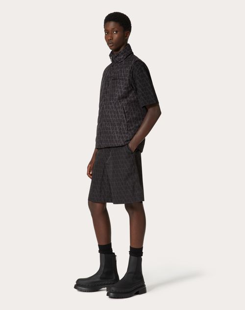 Valentino - Nylon Bermuda Shorts With Toile Iconographe Print - Black - Man - Shelf - Mrtw Dark Toile