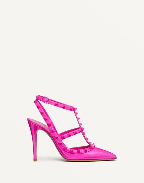 Rockstud patent leather pumps