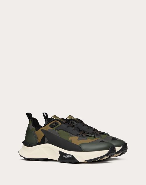 Valentino Garavani - Low Top True Act Camouflage Sneaker In Rubberized Fabric - Black/khaki/dark Grey - Man - Shoes