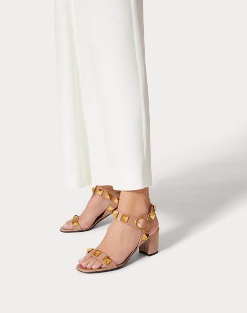 Valentino Garavani - Roman Stud Calfskin Sandal 60 Mm - Rose Cannelle - Woman - Medium Heel Sandals