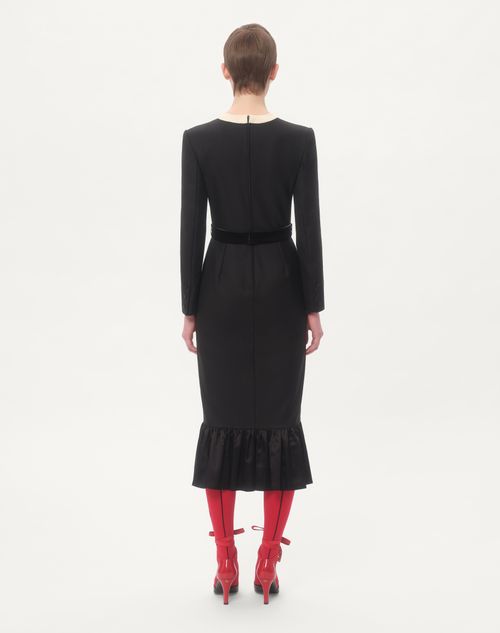  - Black/soft Beige