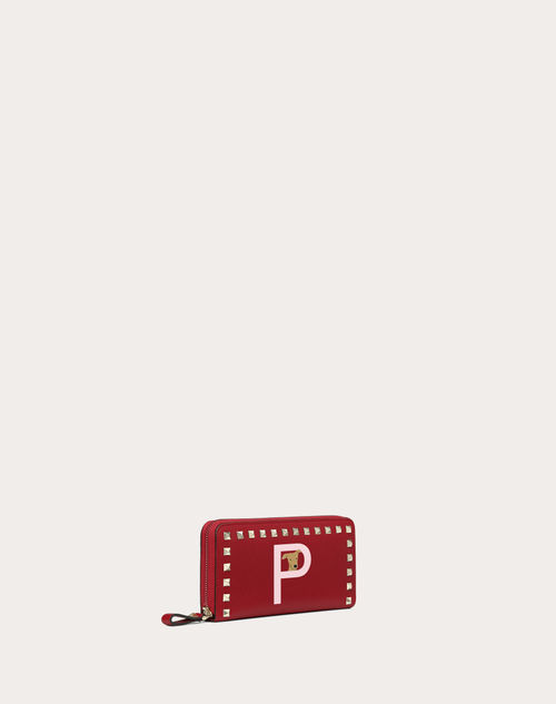 Valentino Garavani - Valentino Garavani Rockstud Pet Customizable Zip Wallet - Red V./poudre - Woman - Rockstud Pet - Accessories