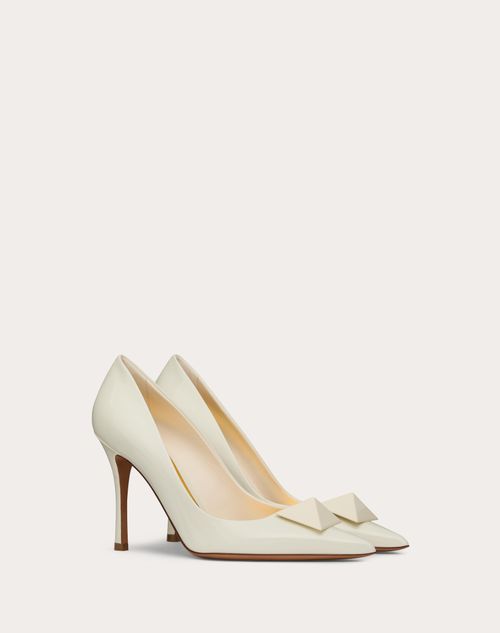 Valentino Garavani - One Stud Patent Leather Pump With Matching Stud 100 Mm - Ivory - Woman - Woman Shoes Private Promotions
