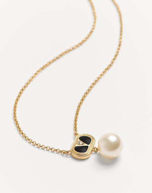 Valentino Garavani - Valentino Garavani Ovalette Metal Necklace With Enamel, Crystal And Swarovski® Pearl - Gold/black - Man - Jewellery