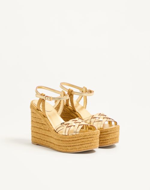 Valentino Garavani - Bribri Wedge Sandal In Laminated Calfskin 120mm - Antique Brass/natural - Woman - Espadrilles And Wedges