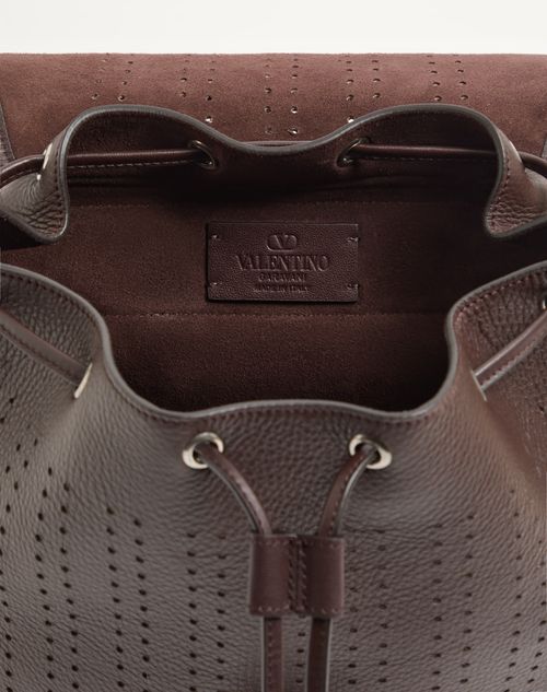 Valentino Garavani - Valentino Garavani Antibes Rucksack Aus Perforiertem Leder - Dark Marron - Mann - Rucksäcke