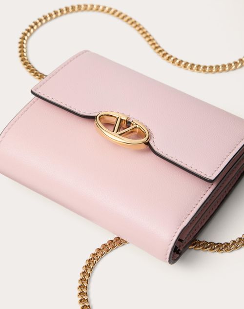 Valentino Garavani - The Bold Edition Vlogo Portemonnaie Aus Kalbsleder Mit Kette - Rose Quartz - Frau - Portemonnaies Und Kleinlederwaren