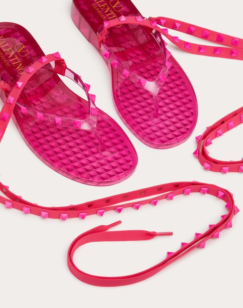 Rockstud Rubber Thong Sandal With Matching Studs 30mm for Woman in Pink Pp  | Valentino US