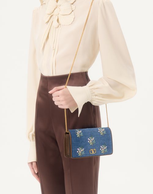 Valentino Garavani - Valentino Garavani Vlogo Signature Mini Shoulder Bag In Denim With Floral Embroidery - Denim - Woman - Clutches