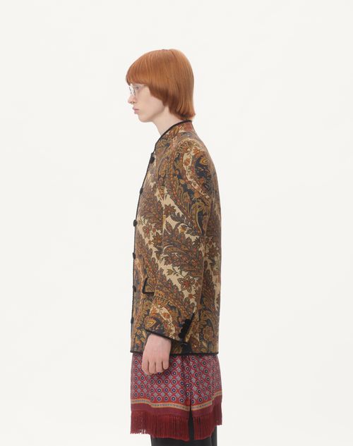 - Beige/brown