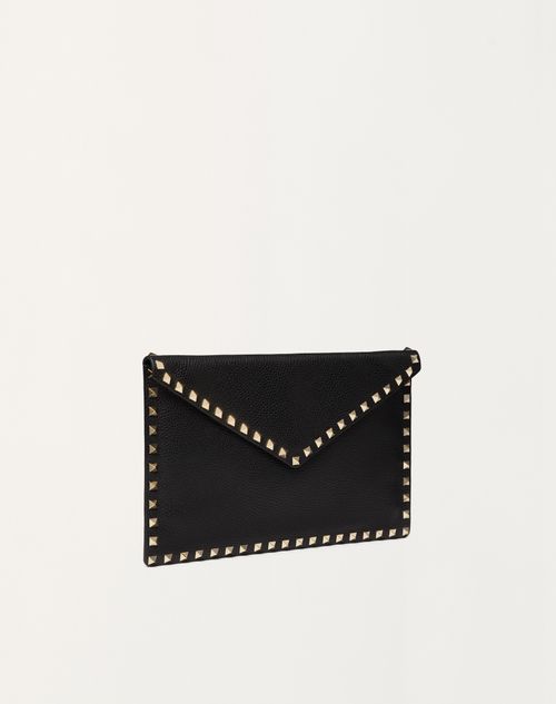 Valentino Garavani - Bolso Tipo Sobre Rockstud De Piel De Becerro Granulada - Negro - Mujer - Bolso De Mano