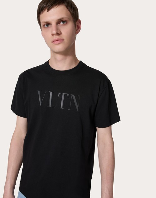 Vltn プリント コットン クルーネック Tシャツ for メンズ インチ ブラック | Valentino JP