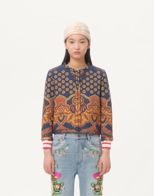  - Multicolour