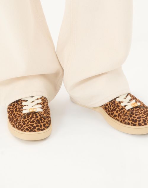 Valentino Garavani - Royco Sneaker In Hair Calf With Fauve Eclat Print And Nappa Calf Leather - Brown - Man - Shelf - M Shoes - Royco