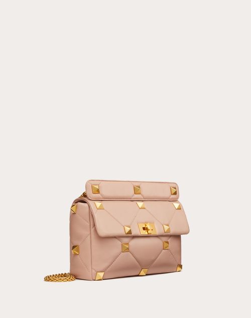 Valentino Garavani - Large Roman Stud The Shoulder Bag In Nappa With Chain - Rose Cannelle - Woman - Valentino Garavani Roman Stud
