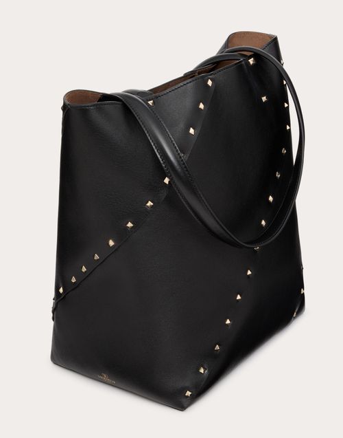 ヴァレンティノ ガラヴァーニ ロックスタッズ ウィスピー カーフスキン トートバッグ for ウィメンズ インチ ブラック | Valentino JP