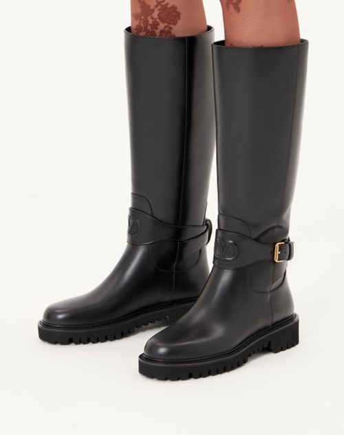 Valentino Garavani - Vlogo Signature Calfskin Boot 40mm - Black - Woman - Boots And Ankle Boots