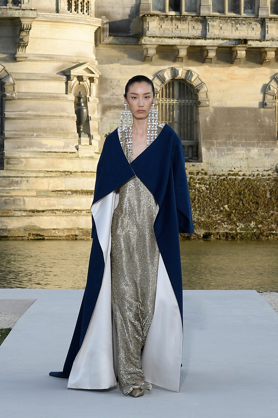 haute-couture-fall-winter-2023-24-valentino-un-ch-teau-valentino