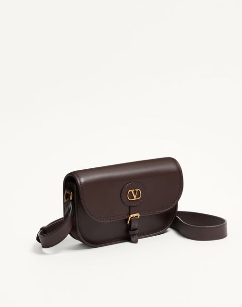 Valentino Garavani - Kleine Valentino Garavani Antibes Schultertasche Aus Kalbsleder - Oak Brown - Mann - Schultertaschen