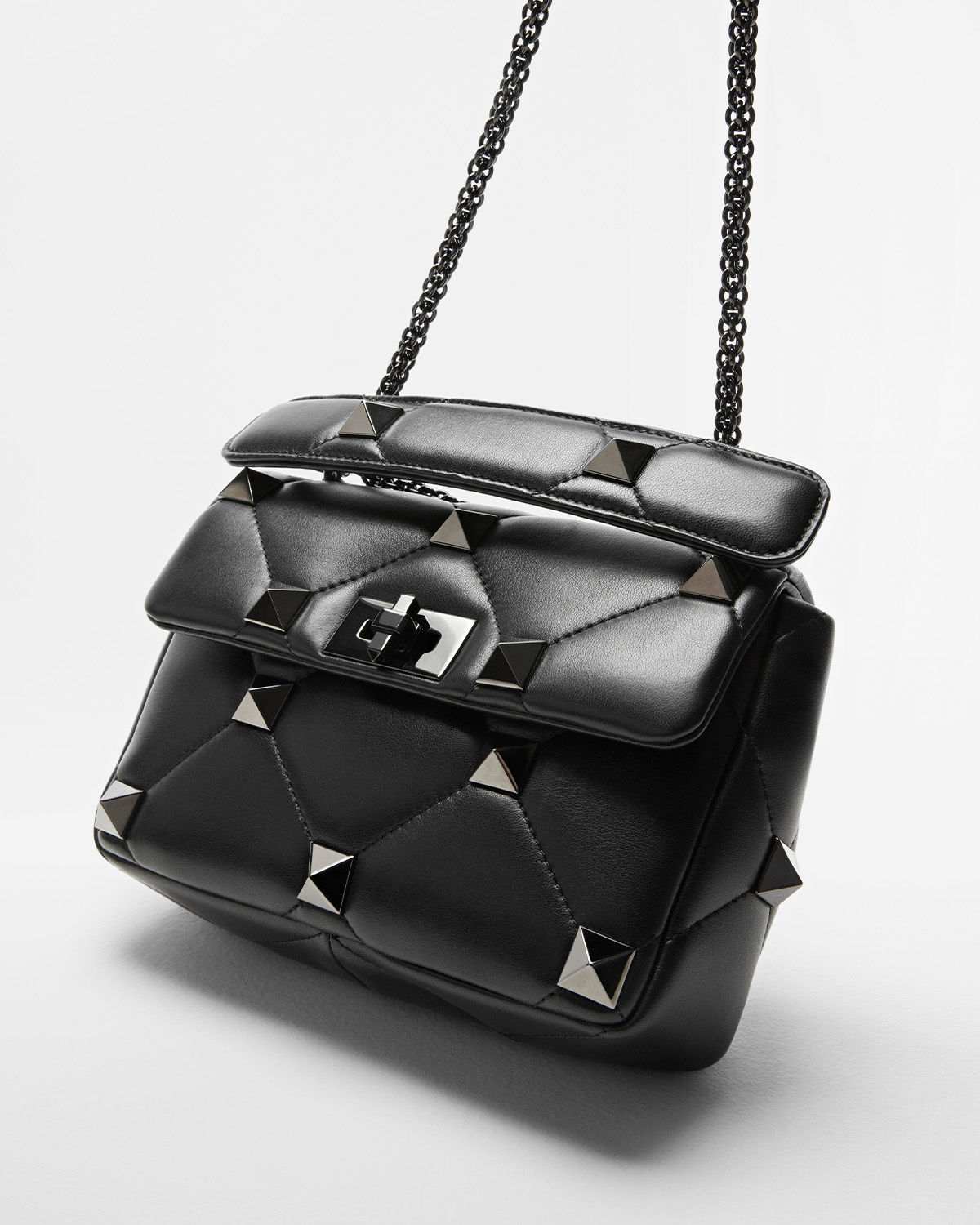 Valentino Garavani Shoulder Bags for Women Collection | Valentino