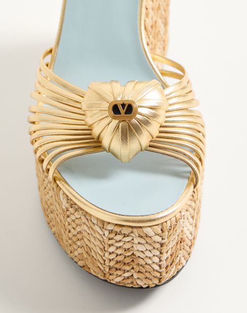 Valentino Garavani - Coeur Royal Wedge Sandal In Laminated Nappa 110mm - Natural - Woman - Espadrilles And Wedges