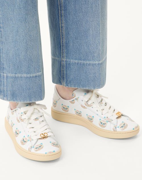 Valentino Garavani - Royco Sneaker In Nappa Calfskin With Le Chat De La Maison Motif - White - Woman - Sneakers
