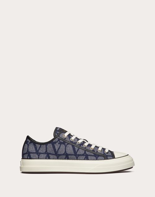 Valentino Garavani - Zapatilla Deportiva De Caña Baja Totaloop De Jacquard Toile Iconographe Con Efecto Mezclilla - Denim/negro - Hombre - Zapatillas Deportivas