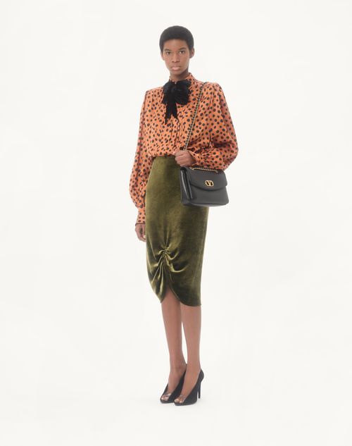 Valentino - Crêpe-satin-hemd Mit Plus De Pois Dalmata-print - Braun/schwarz - Frau - Blusen Und Tops