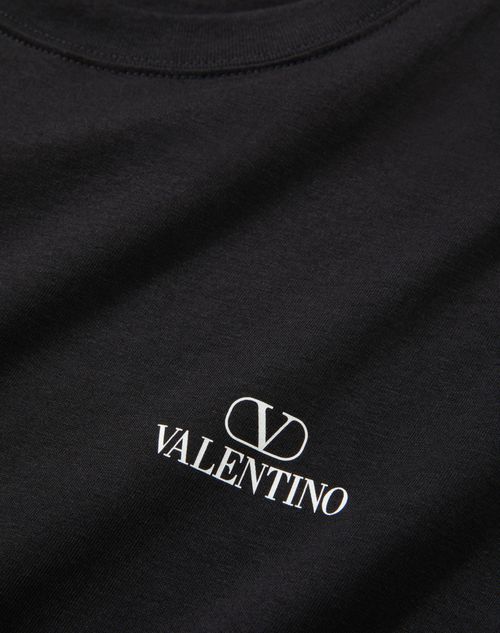 Vlogo Valentino Print Cotton T-shirt for Man in Black | Valentino US