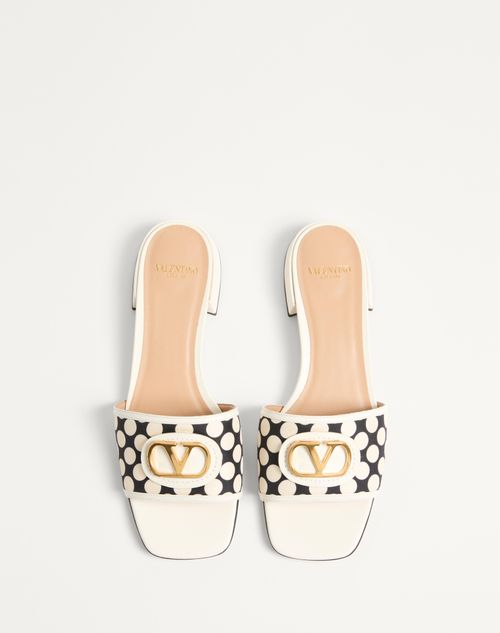  - Black/ivory