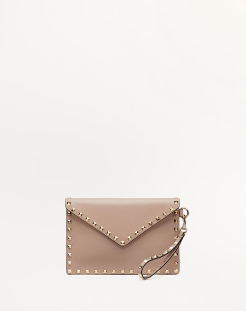 Valentino Garavani - Bolso Tipo Sobre Rockstud De Piel De Becerro - Poudre - Mujer - Pequeños Regalos