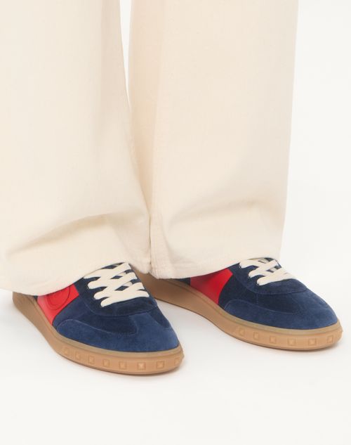 Valentino Garavani - Upvillage Low Top Trainer In Split Leather And Calfskin Nappa Leather - Cobalt/coral - Man - Sneakers