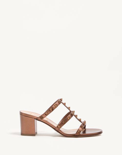 Valentino Garavani - Slider-sandalen Rockstud Aus Metallic-kalbsleder Mit 60 Mm-absatz - Bronze - Frau - Rockstud Sandals - Shoes