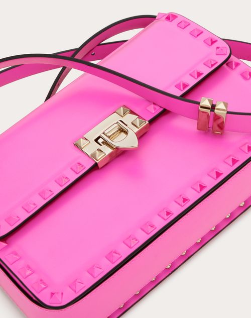 Rockstud 23 Leather Shoulder Bag in Pink - Valentino Garavani