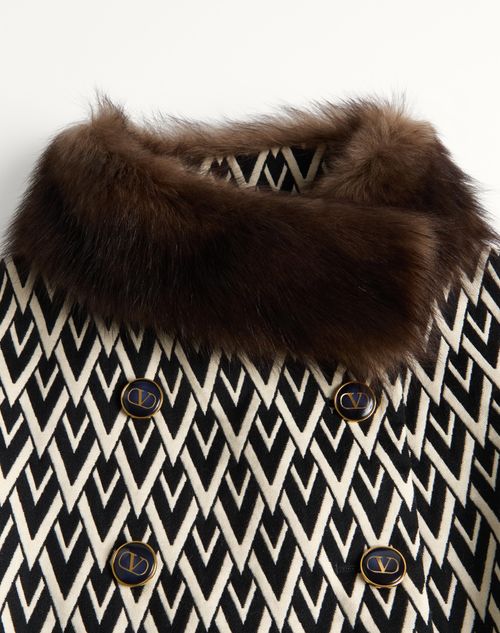  - Black/cream