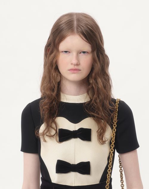  - Black/soft Beige