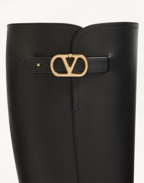 Valentino Garavani - Vlogo Signature Calfskin Boot 70mm - Black - Woman - Boots And Ankle Boots