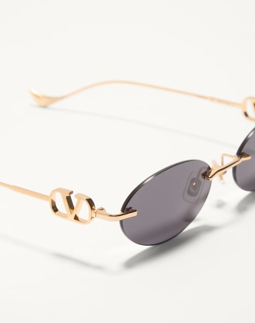Valentino - Geometrische Metallbrillen - Gold/grau - Frau - Sonnenbrillen