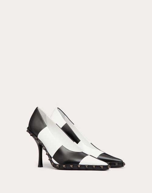 Valentino Garavani - Rockstud Calfskin Pumps With Chess Print 100 Mm - White/ Black - Woman - Shoes