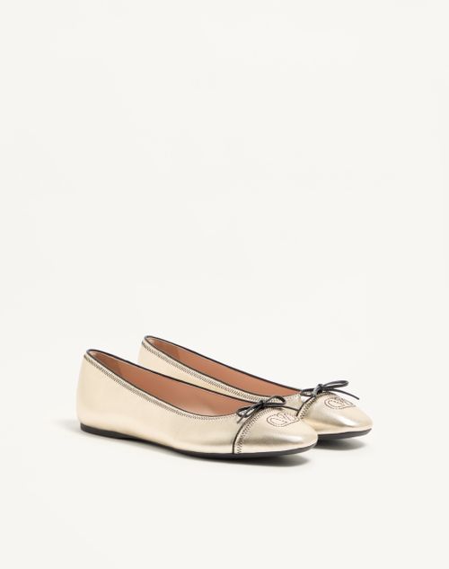 Valentino Garavani - Vlogo Signature Ballerina In Laminated Nappa 05mm - Platinum - Woman - Ballerinas