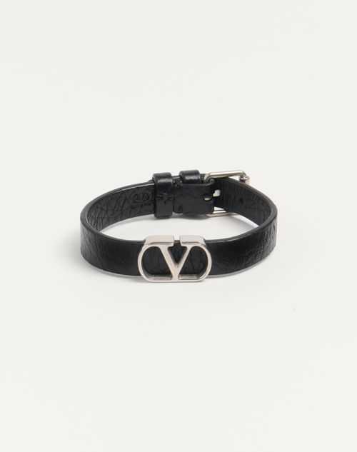 Vlogo Signature Grainy Calfskin Bracelet for Man in Black Vlogo Signature Grainy Calfskin Bracelet for Man in Black