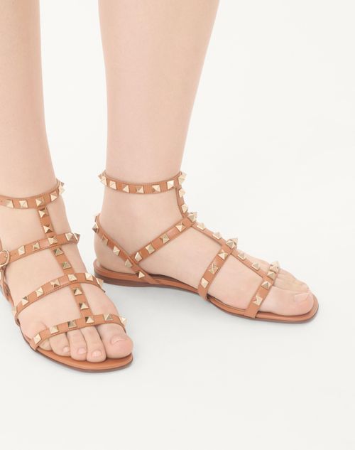 Valentino Garavani - Rockstud Flat Calfskin Sandal With Straps - Almond - Woman - Sandals