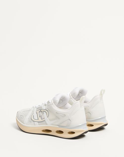  - White/pastel Gray